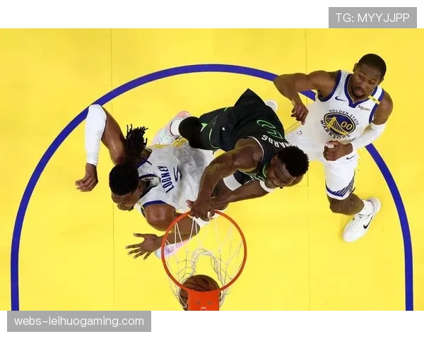 勇士第三节轰38-17碾压森林狼，团队6人上双终结对手4连败